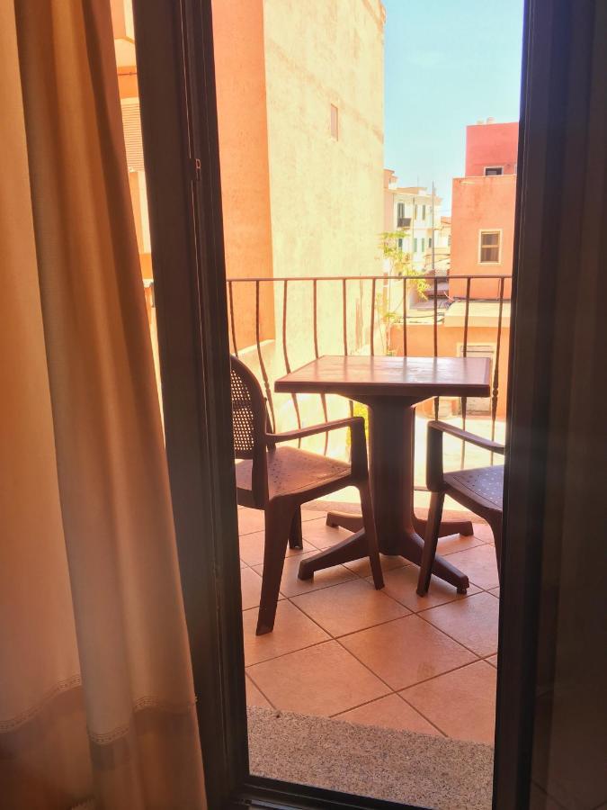 Hotel Delle Isole La Maddalena  Extérieur photo