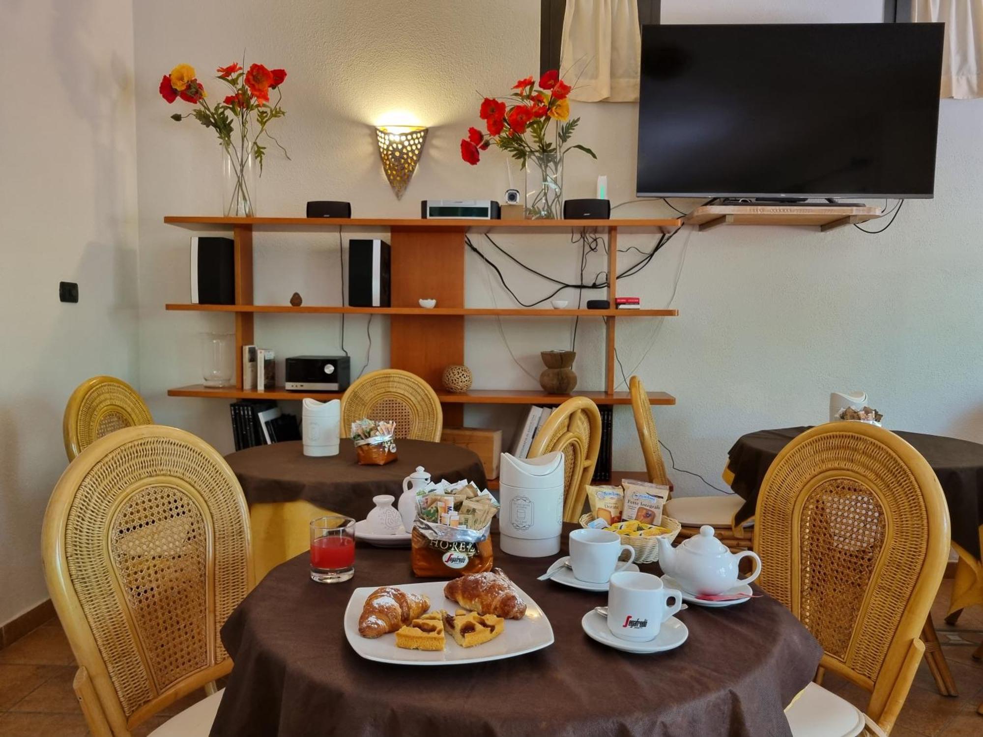 Hotel Delle Isole La Maddalena  Extérieur photo