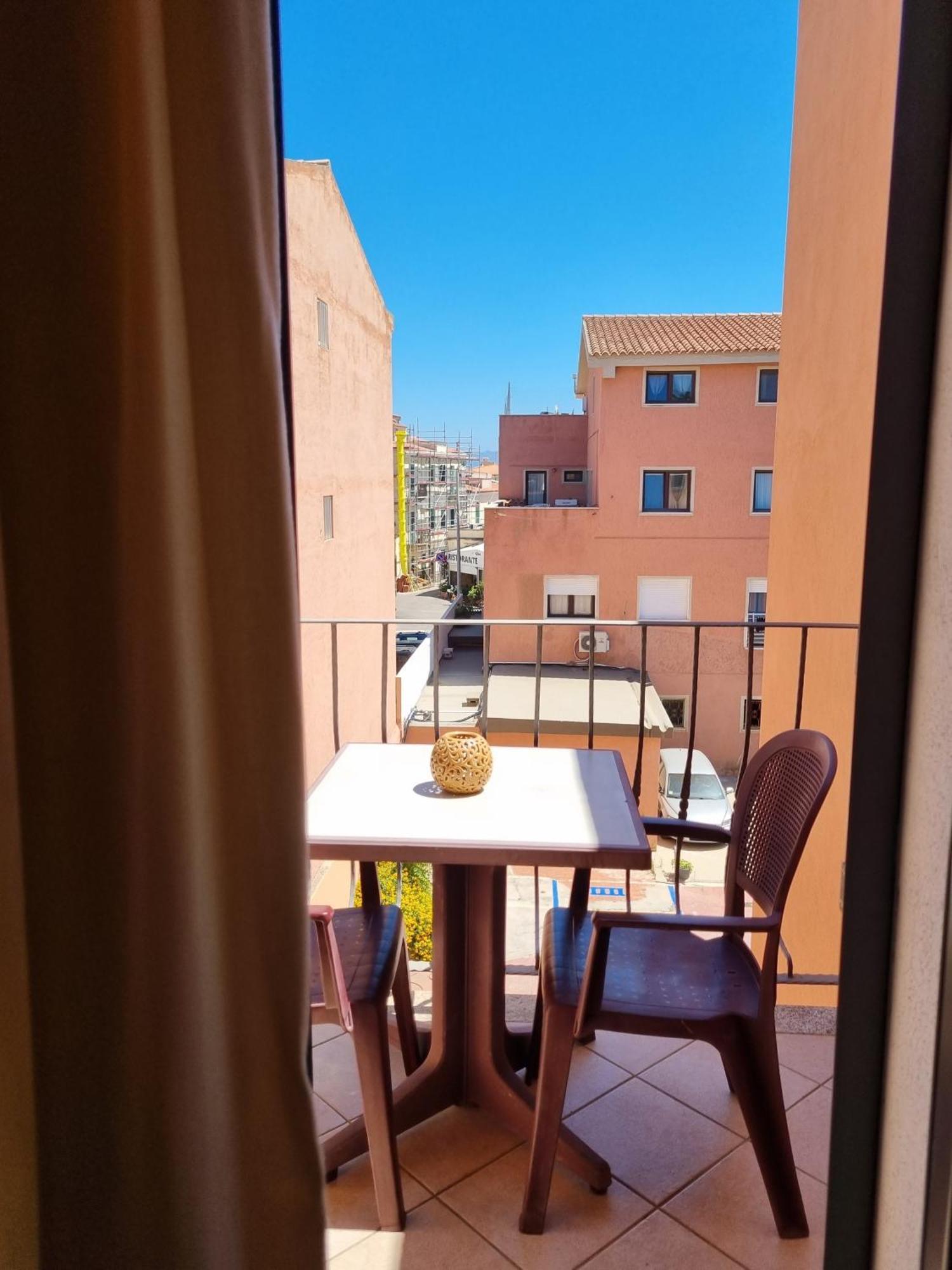 Hotel Delle Isole La Maddalena  Extérieur photo