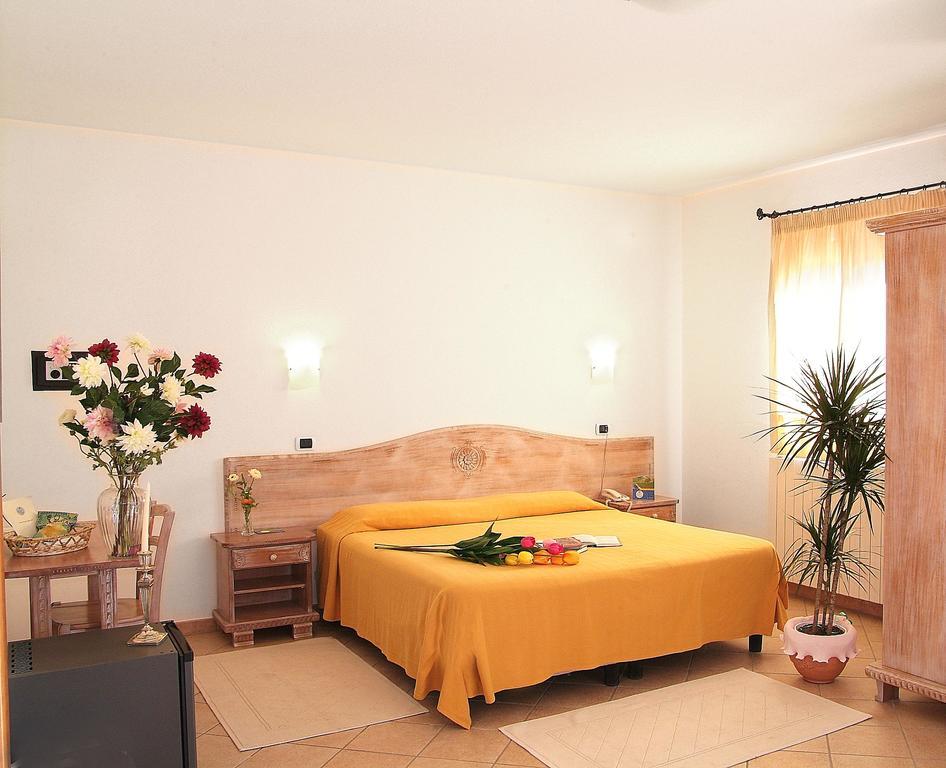 Hotel Delle Isole La Maddalena  Extérieur photo